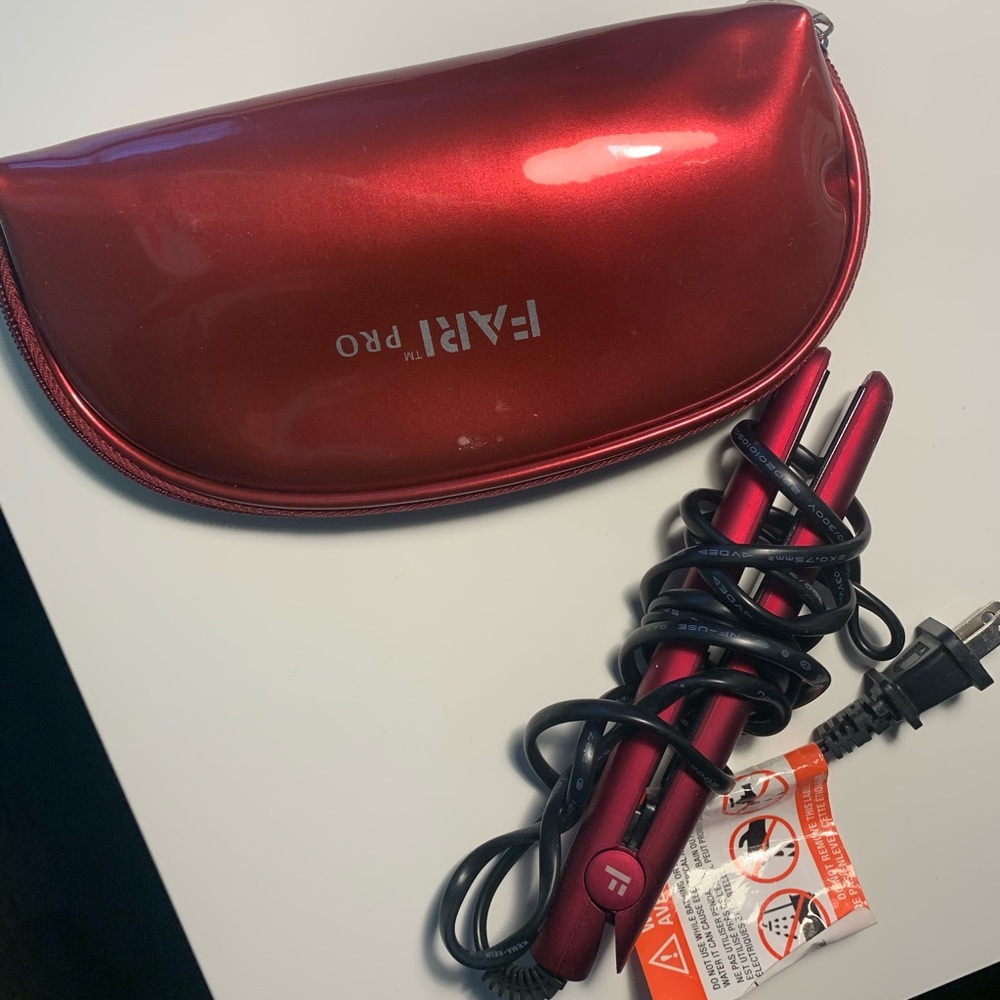 Travel mini Flat Iron with travel bag